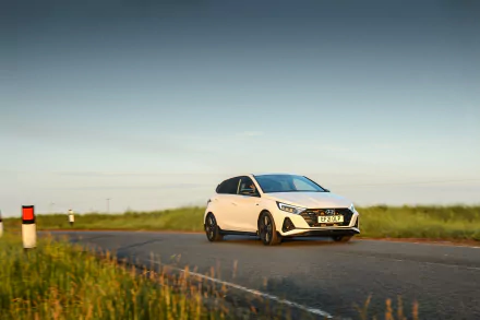  White Hyundai i20 N Line (BC3)