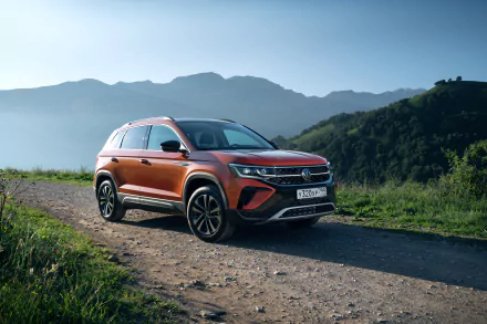  Orange 2021 Volkswagen Taos "JOY!" 4MOTION