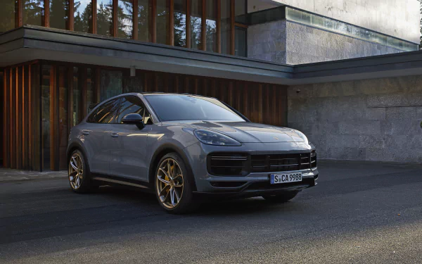  2022 Porsche Cayenne Turbo GT