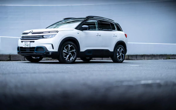  White 2021 Citroën C5 Aircross SUV Hybrid