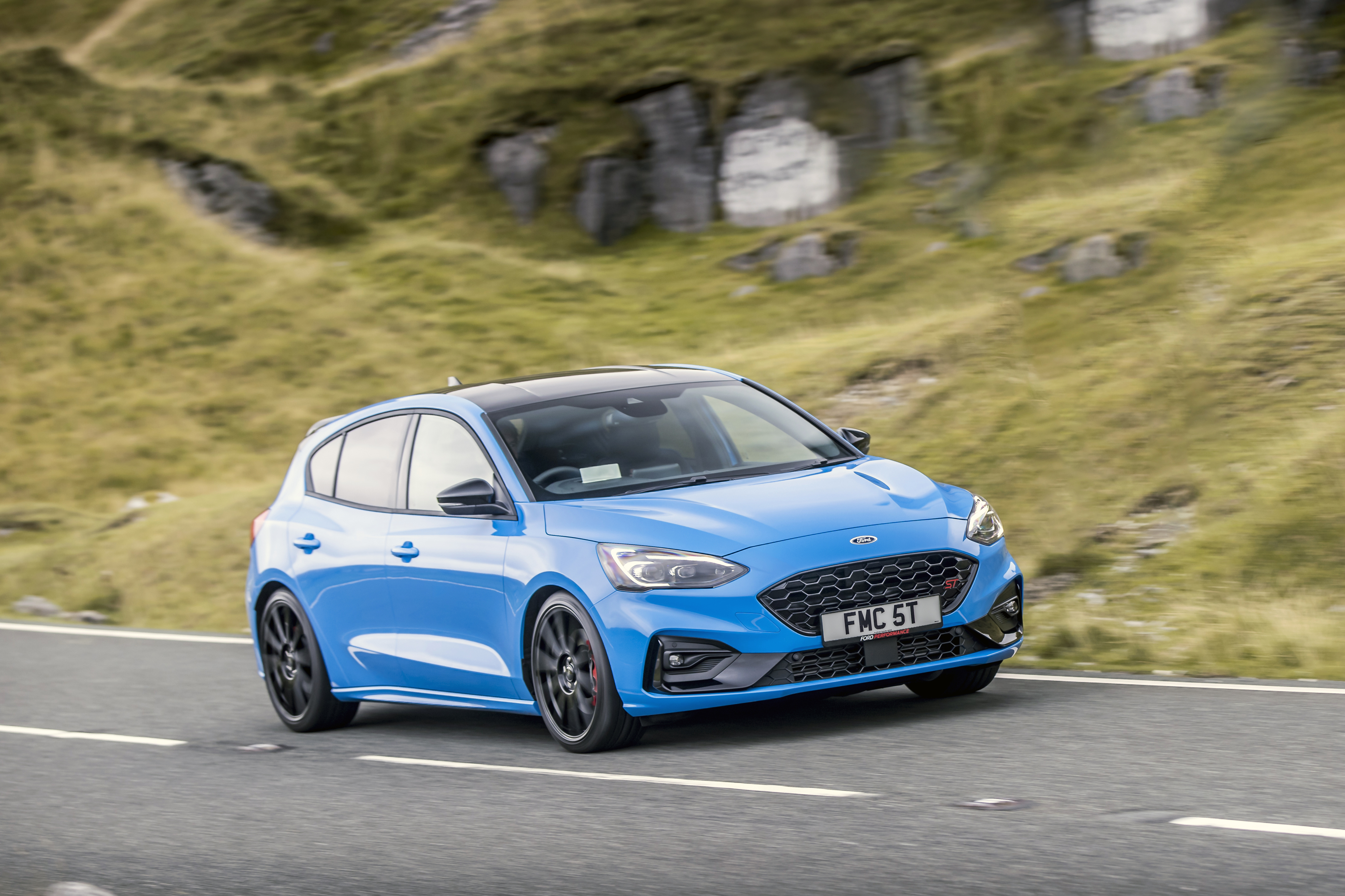 Vehicles Ford Focus ST HD Wallpaper | Background Image