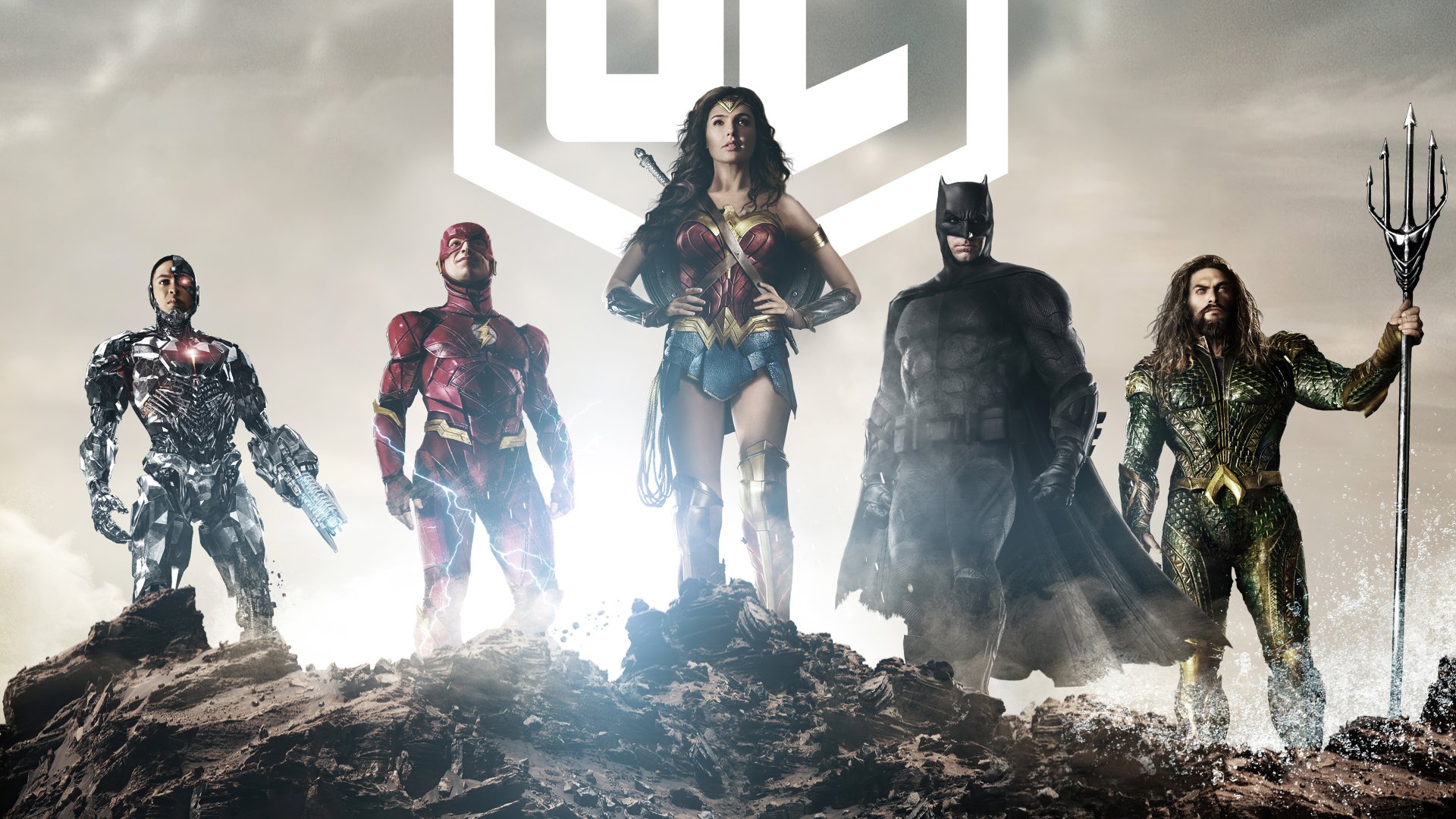 4K Ultra HD wallpaper featuring Aquaman, Batman, Wonder Woman, Flash, and Cyborg from Zack Snyder's Justice League movie standing heroically against a dramatic backdrop.