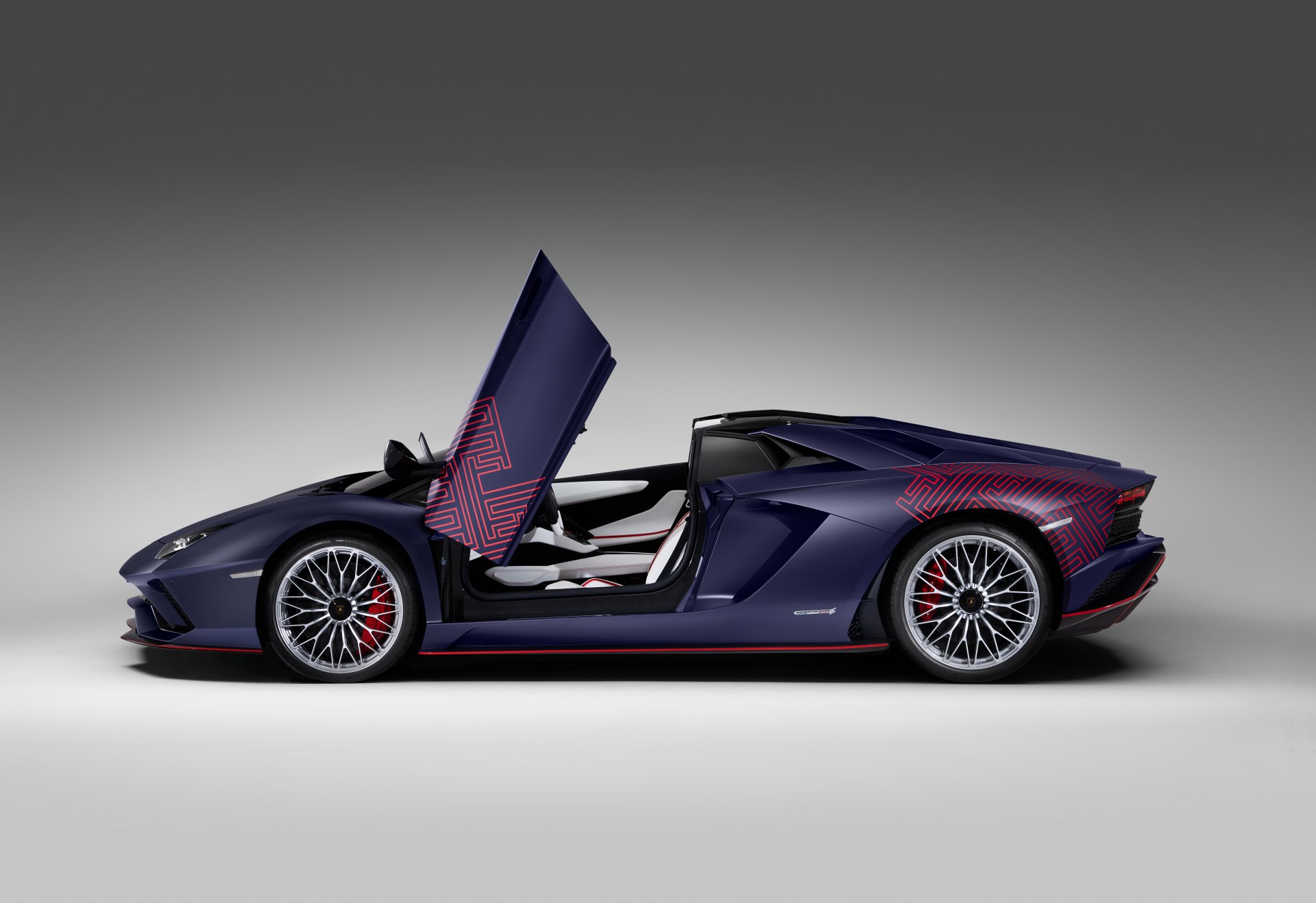 Download Supercar Vehicle Lamborghini Aventador S 4k Ultra HD Wallpaper