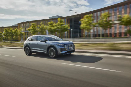  2021 Audi Q4 40 e-tron S line