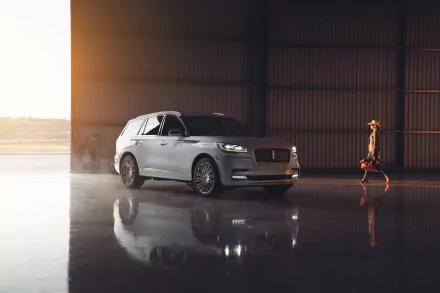  White Lincoln Aviator Shinola Concept