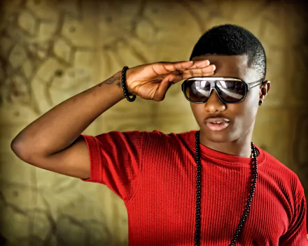 Man in red shirt and sunglasses saluting, HD wallpaper and background.