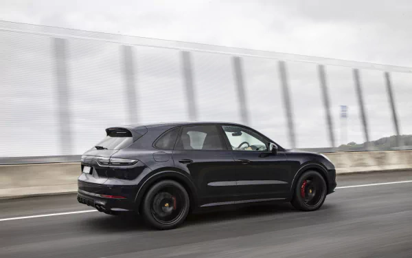  Black Porsche Cayenne GTS (PO536)