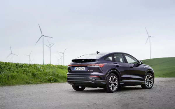  Audi Q4 Sportback 40 e-tron S line