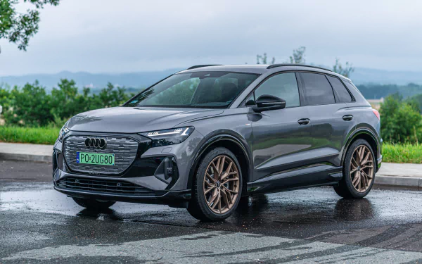  Audi Q4 40 e-tron S line quattro "Edition One"