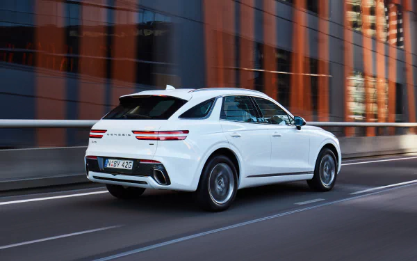  White Genesis GV70 2.5T