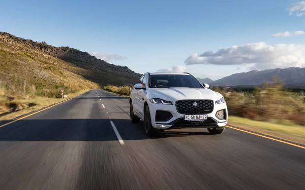  Jaguar F-Pace D300 R-Dynamic Black Pack