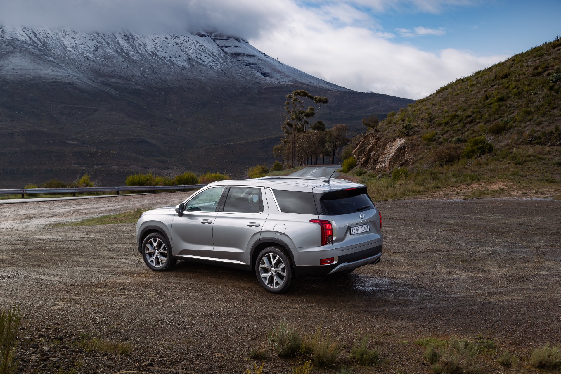 Download SUV Vehicle Hyundai Palisade 4k Ultra HD Wallpaper