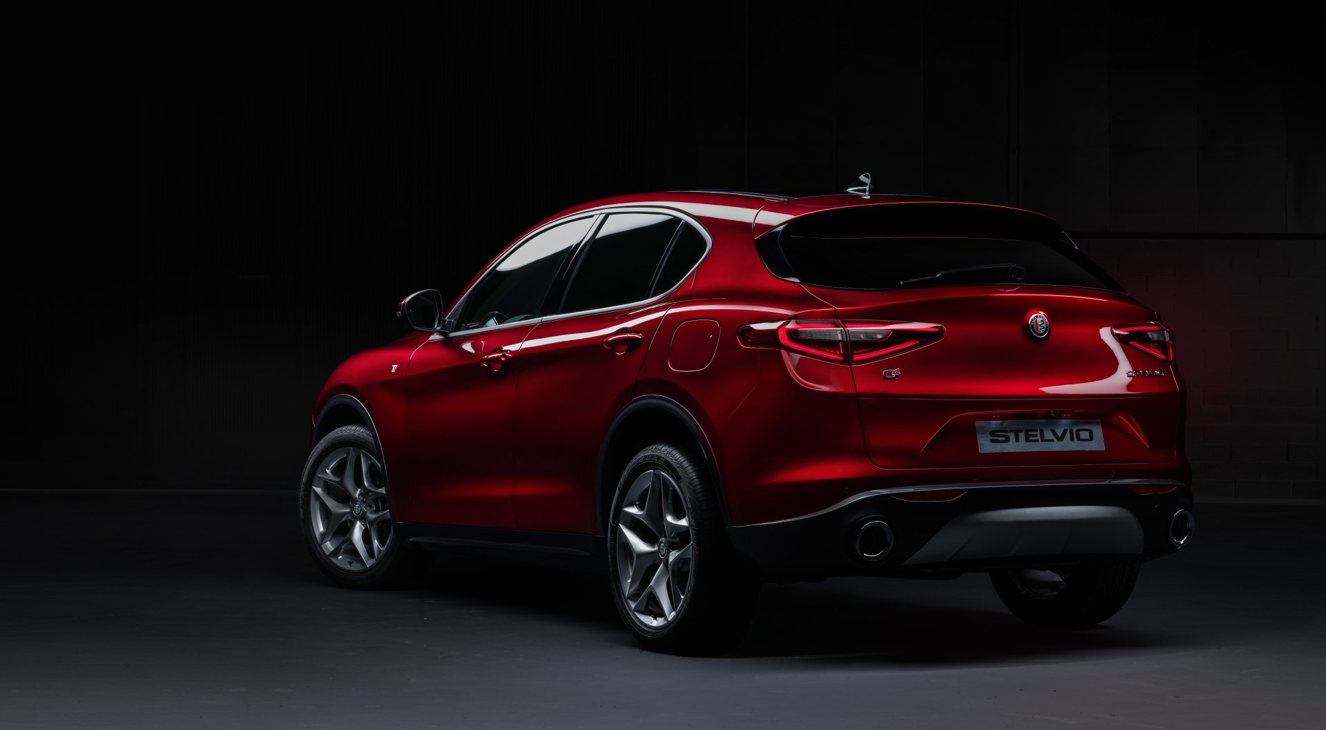 Download SUV Vehicle Alfa Romeo Stelvio 4k Ultra HD Wallpaper