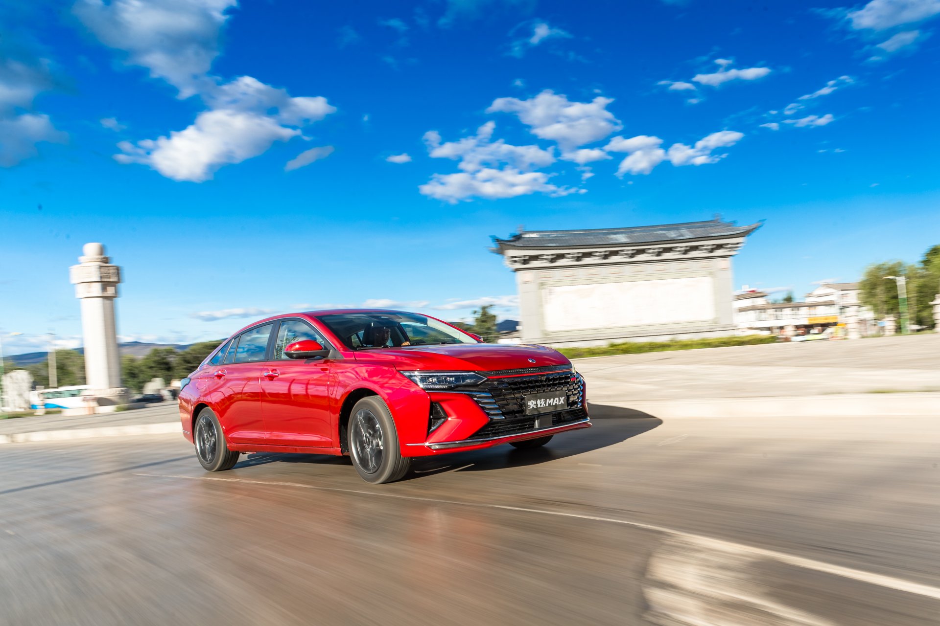 Download Compact Car Vehicle Dongfeng Aeolus Yixuan 4k Ultra HD Wallpaper