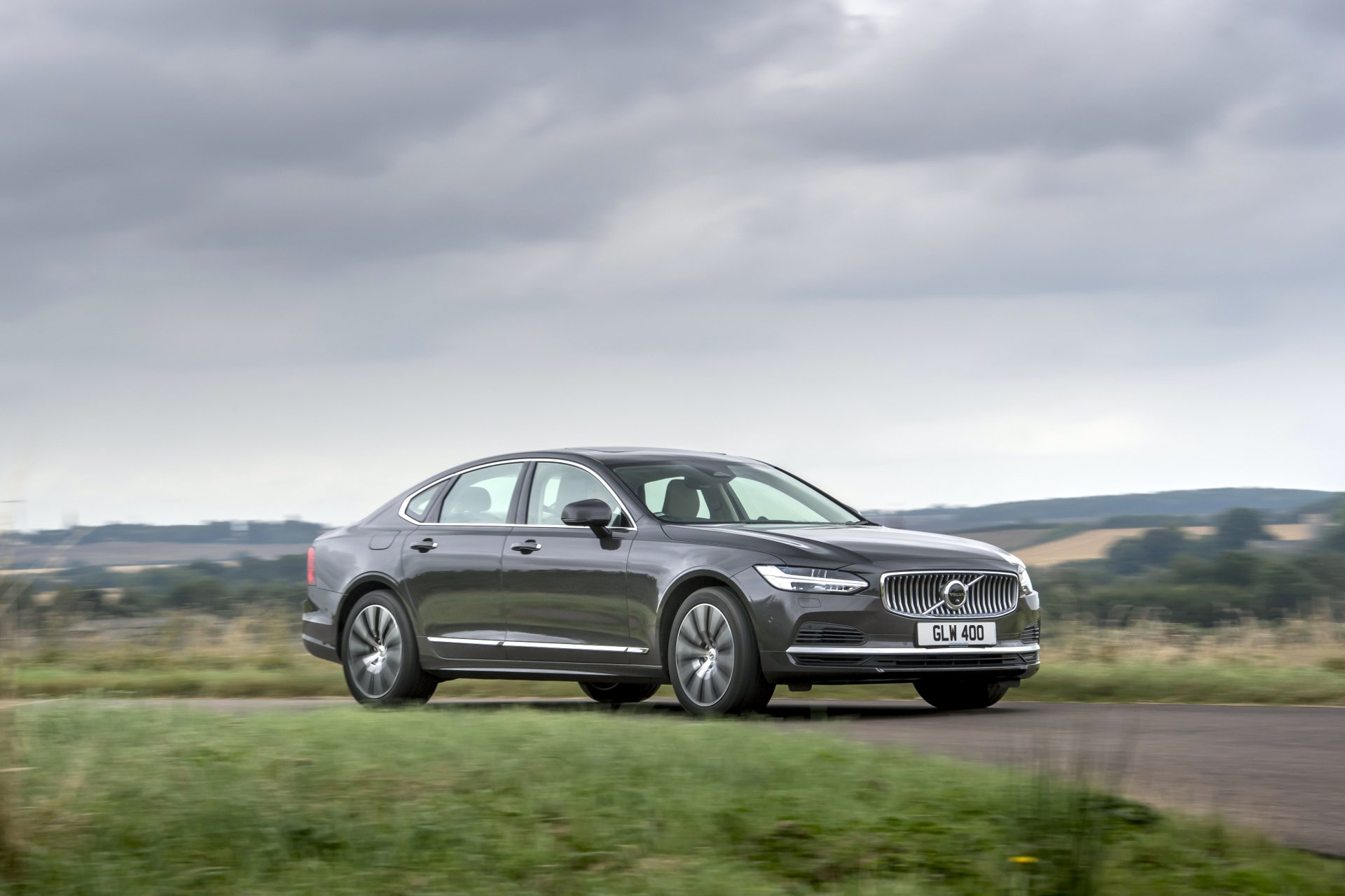 Download Volvo S90 T8 AWD Vehicle Volvo S90 4k Ultra HD Wallpaper