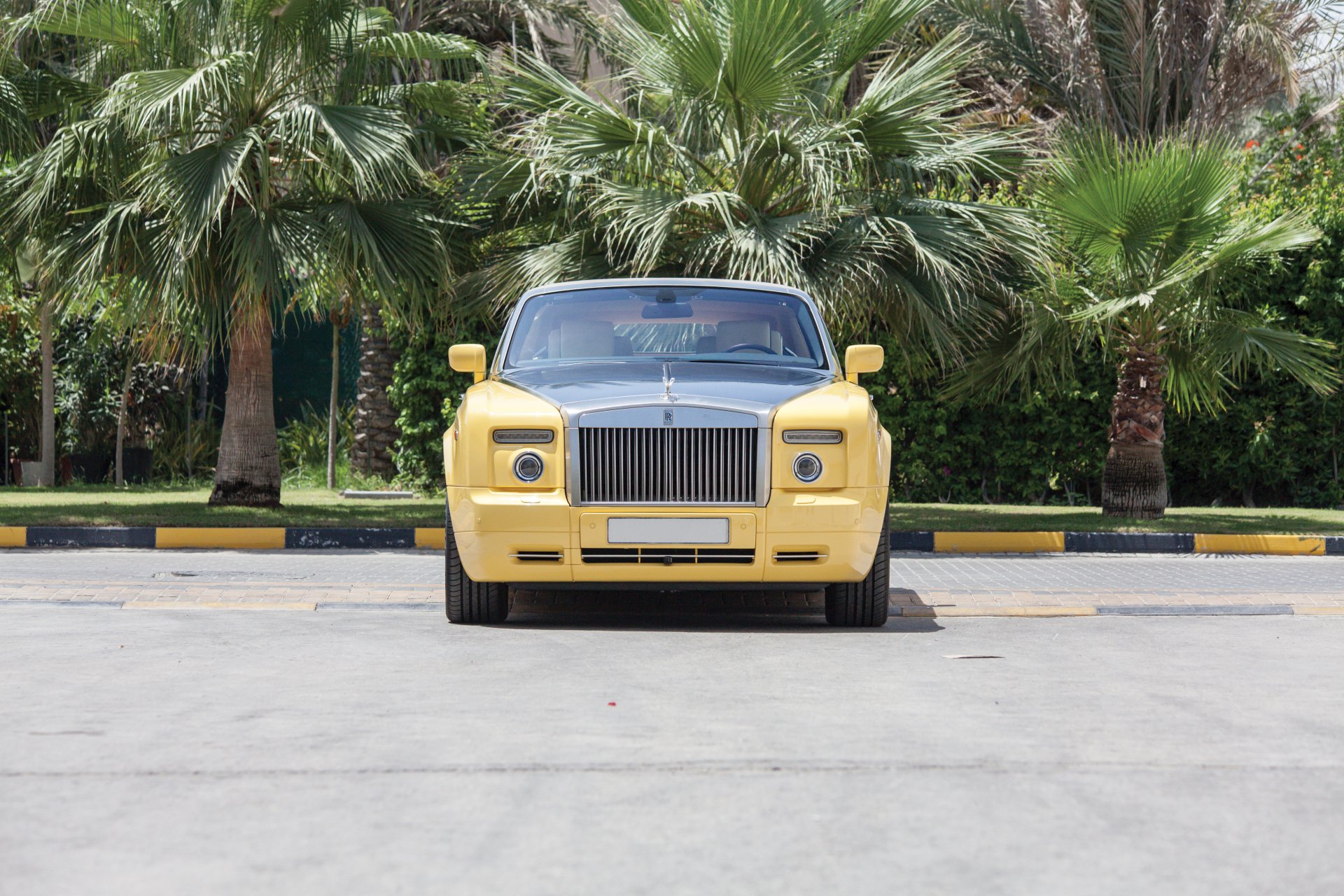 Download Vehicle Rolls-Royce Phantom 4k Ultra HD Wallpaper