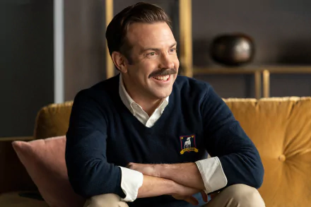 Jason Sudeikis TV Show Ted Lasso HD Desktop Wallpaper | Background Image