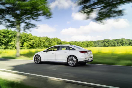  Mercedes-Benz EQE 350 Electric Art Line (V295)