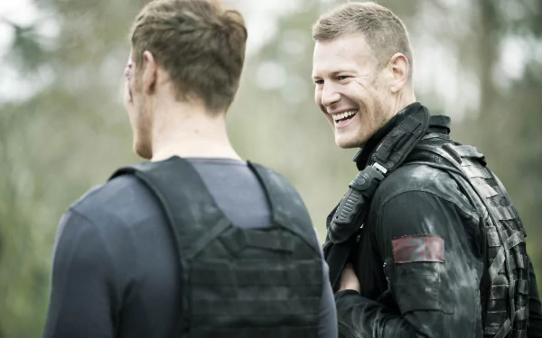 Sam Heughan Tom Hopper movie SAS: Red Notice HD Desktop Wallpaper | Background Image