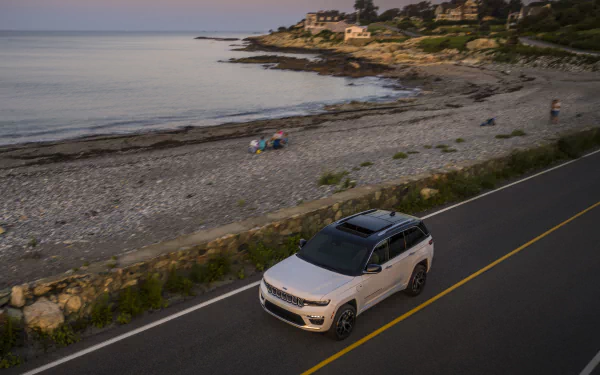  2022 Jeep Grand Cherokee Summit Reserve 4xe (WL)