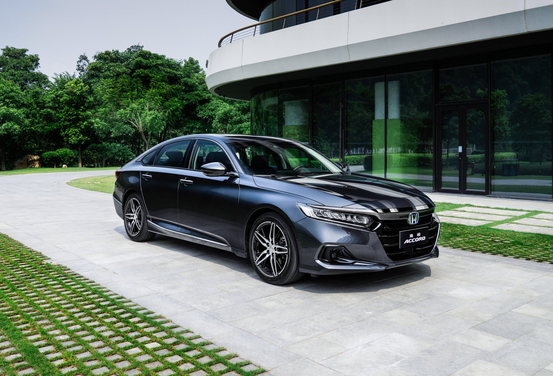 Download Vehicle Honda Accord Sport Hybrid HD Wallpaper