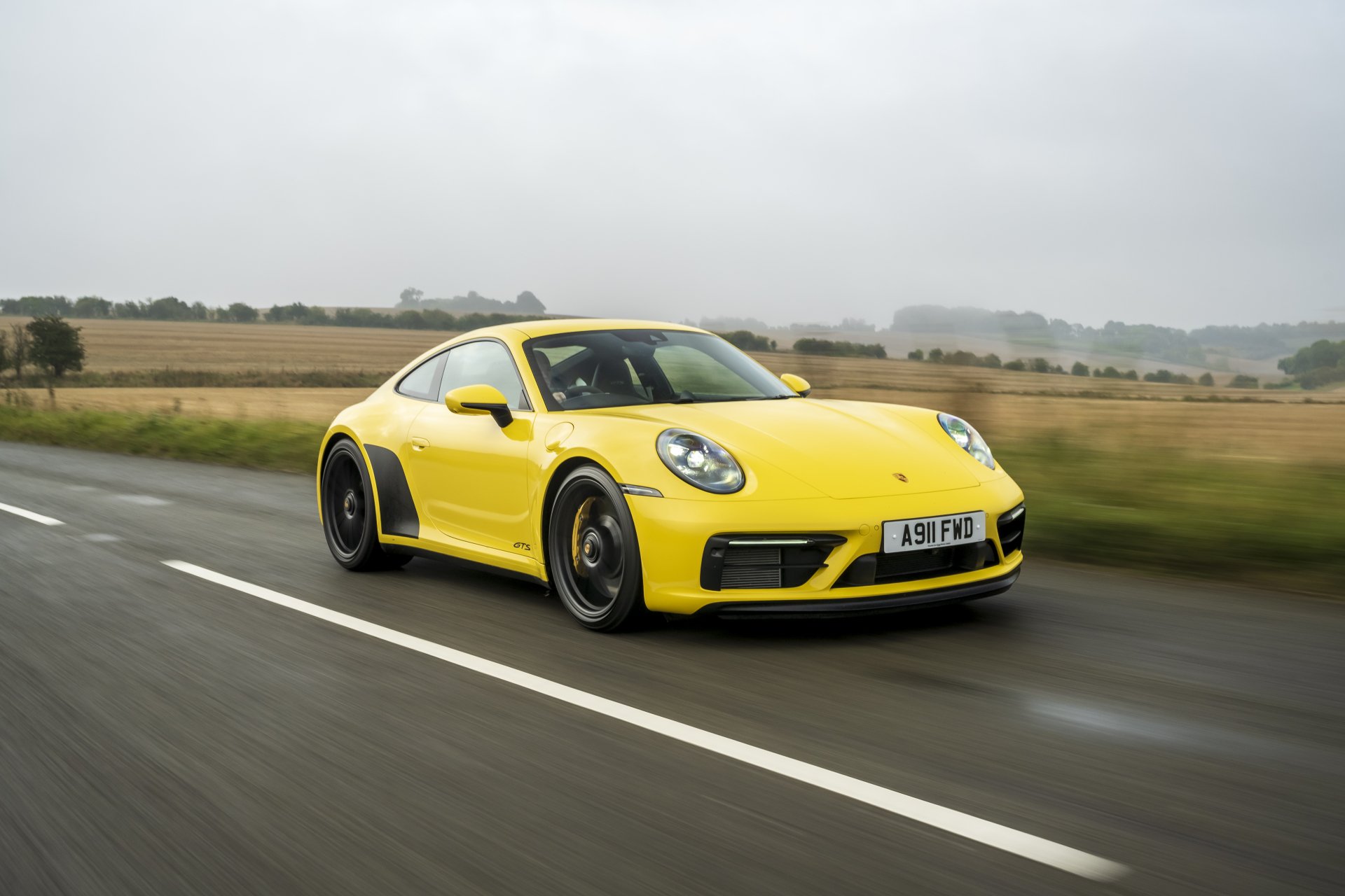 Download Vehicle Porsche 911 Carrera GTS 4k Ultra HD Wallpaper