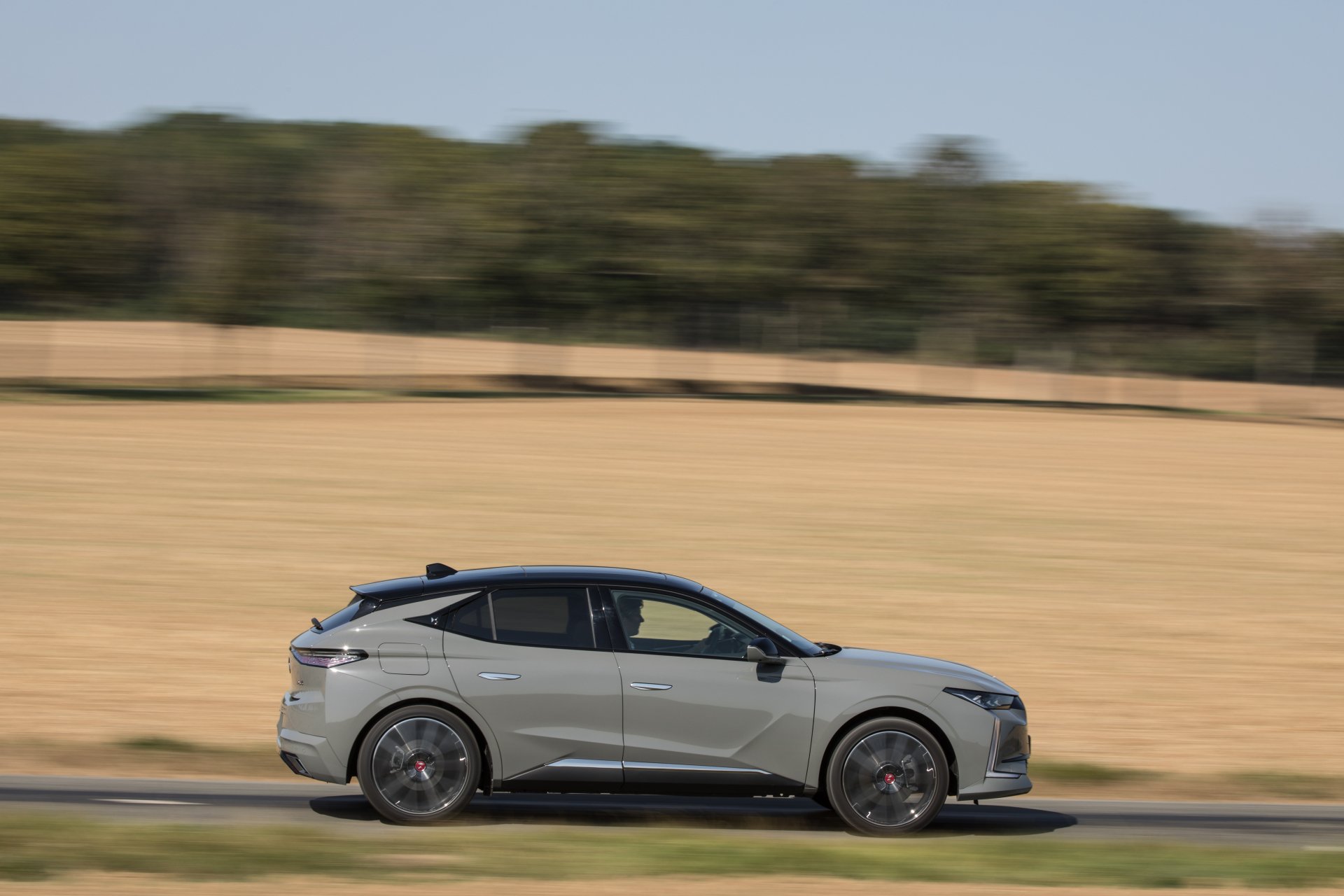 Download Electric Car DS 4 Performance Line Vehicle DS 4 4k Ultra HD Wallpaper