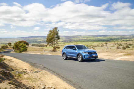 SUV Kia Sorento Plug-in Hybrid vehicle Kia Sorento HD Desktop Wallpaper | Background Image
