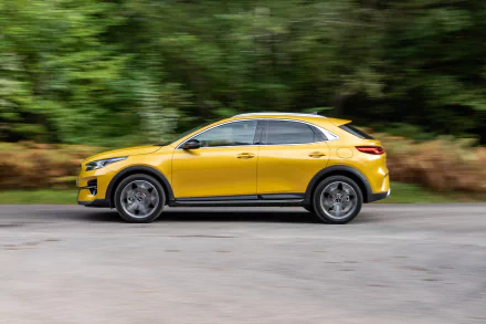 SUV vehicle Kia XCeed HD Desktop Wallpaper | Background Image