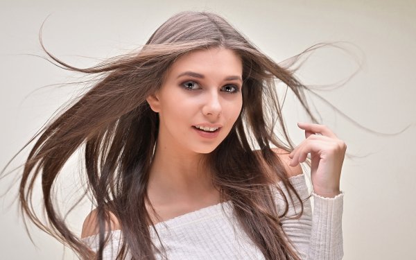 Women Brunette HD Wallpaper | Background Image