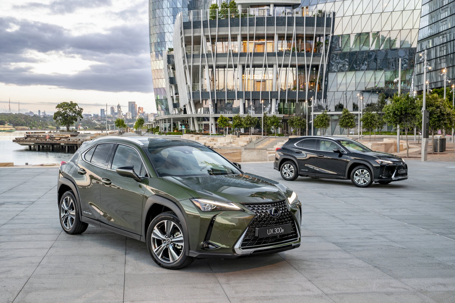 Download SUV Vehicle Lexus UX 300e HD Wallpaper