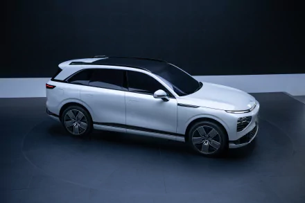 SUV electric car vehicle Xpeng G9 HD Desktop Wallpaper | Background Image