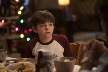 Winslow Fegley movie 8-Bit Christmas HD Desktop Wallpaper | Background Image