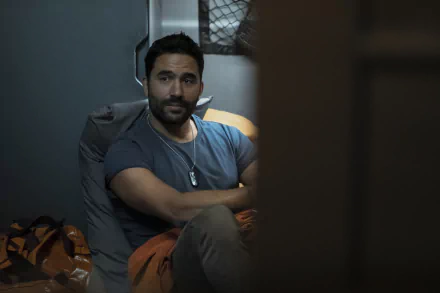 Ignacio Serricchio Don West TV Show Lost In Space HD Desktop Wallpaper | Background Image