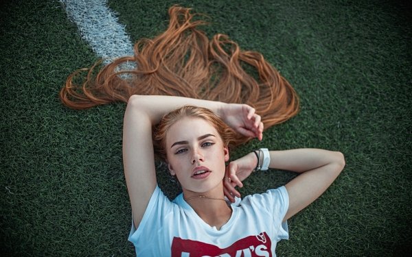 Women Model Lying Down Redhead HD Wallpaper | Background Image