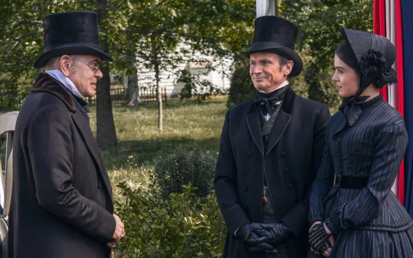 Toby Huss Hailee Steinfeld TV Show Dickinson HD Desktop Wallpaper | Background Image