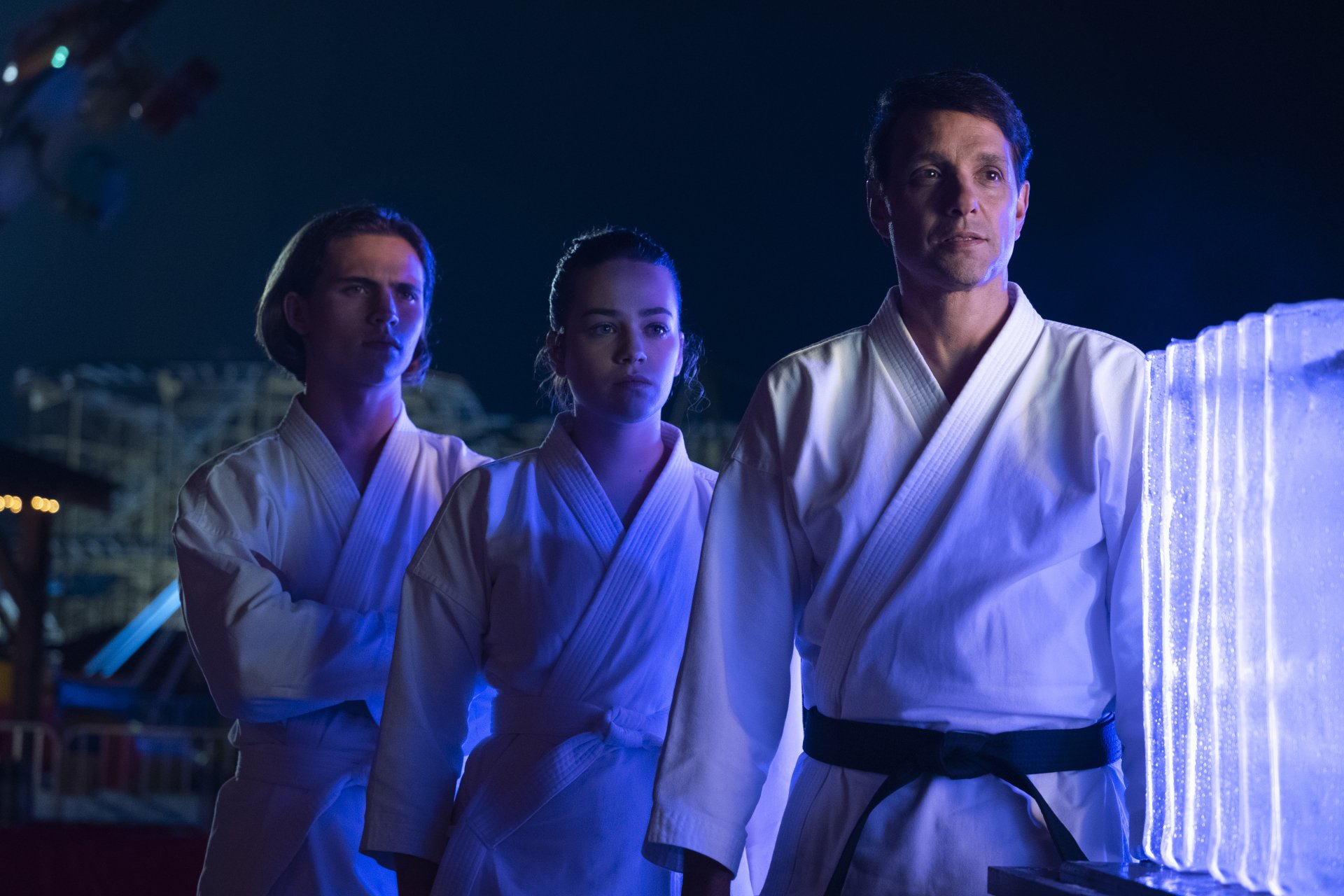 Download Tanner Buchanan Robby Keene Mary Mouser Samantha LaRusso Ralph Macchio Daniel LaRusso TV Show Cobra Kai 4k Ultra HD Wallpaper