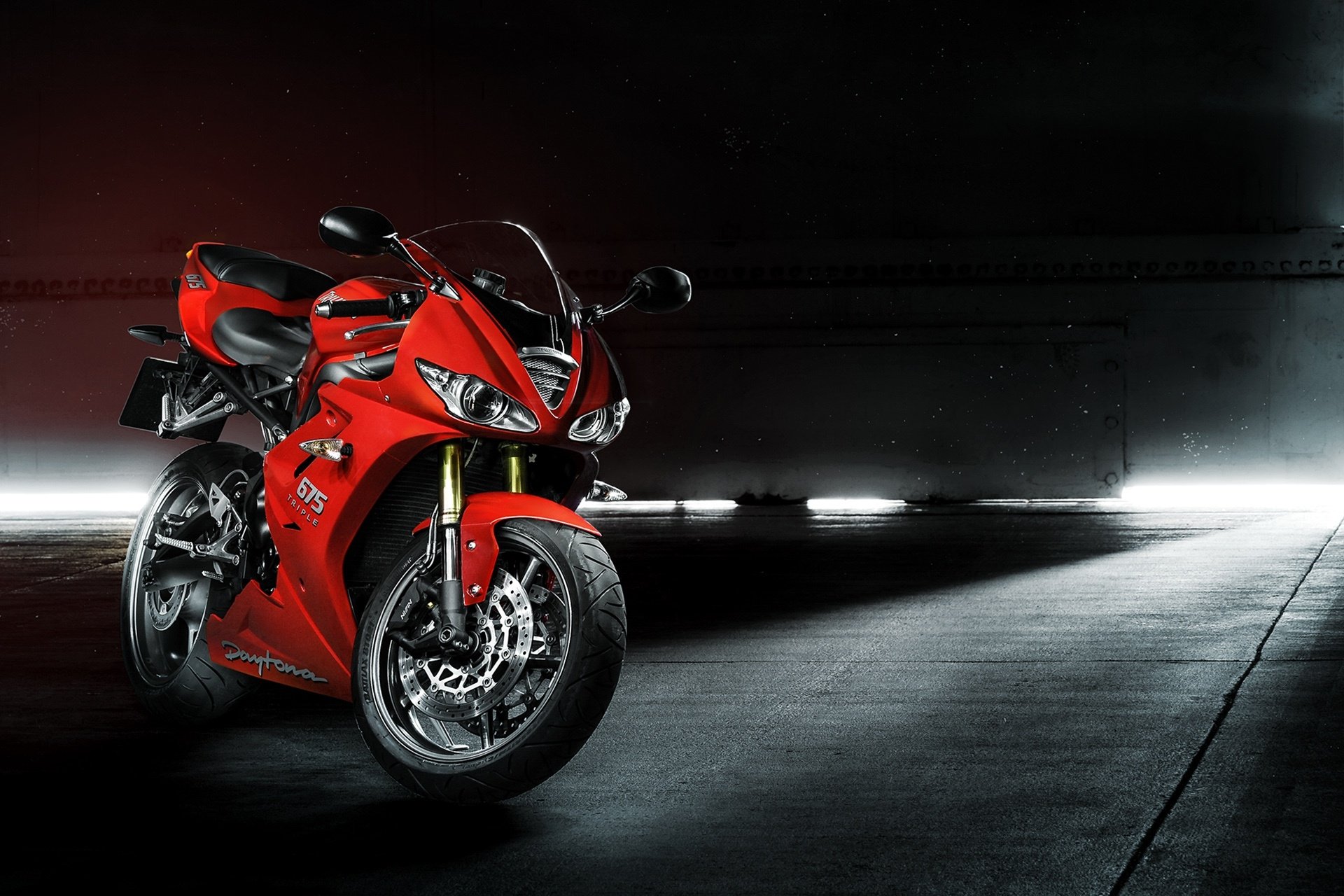 Download Vehicle Triumph Daytona 675 HD Wallpaper