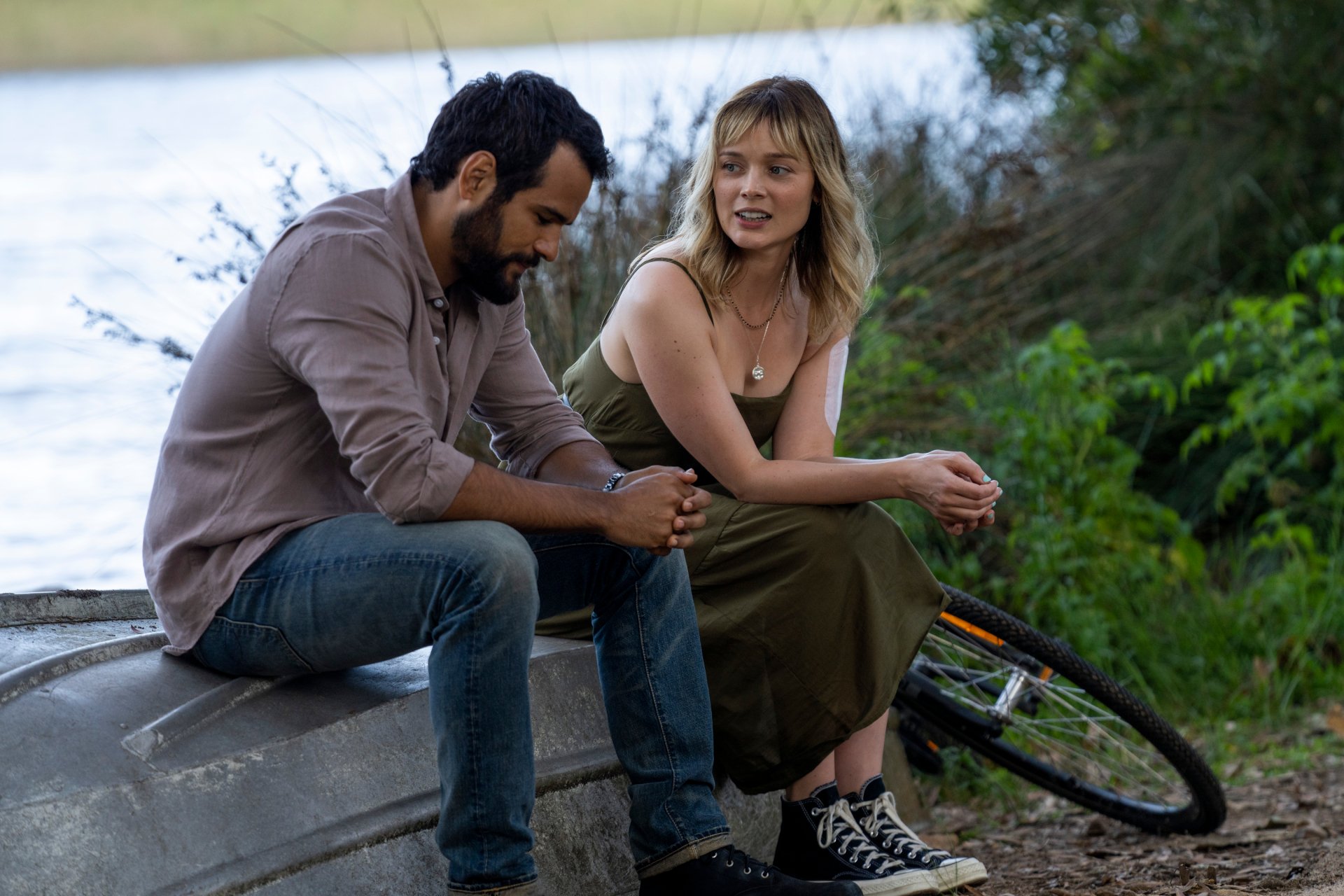 Download Bella Heathcote TV Show Pieces Of Her HD Wallpaper