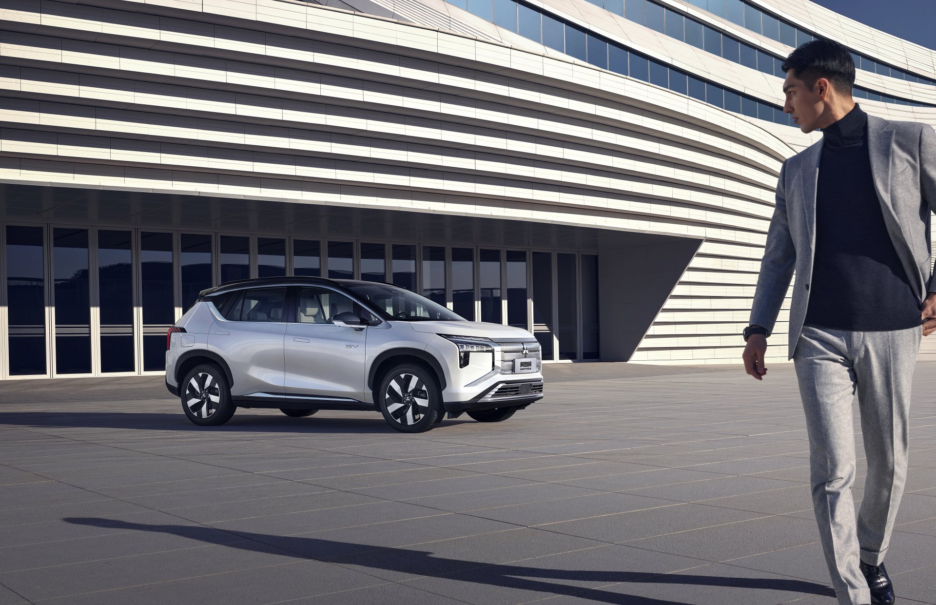 Download Vehicle Mitsubishi Airtrek 8k Ultra HD Wallpaper