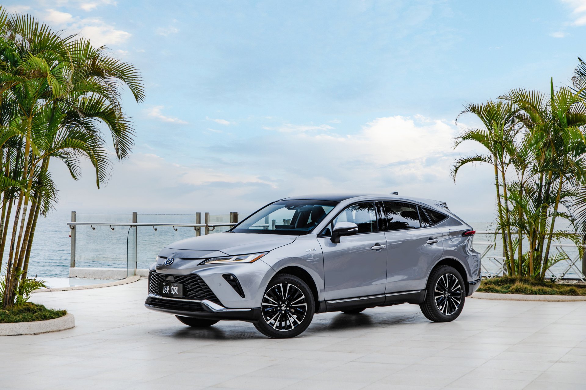 Download Vehicle Toyota Venza Hybrid 4k Ultra HD Wallpaper