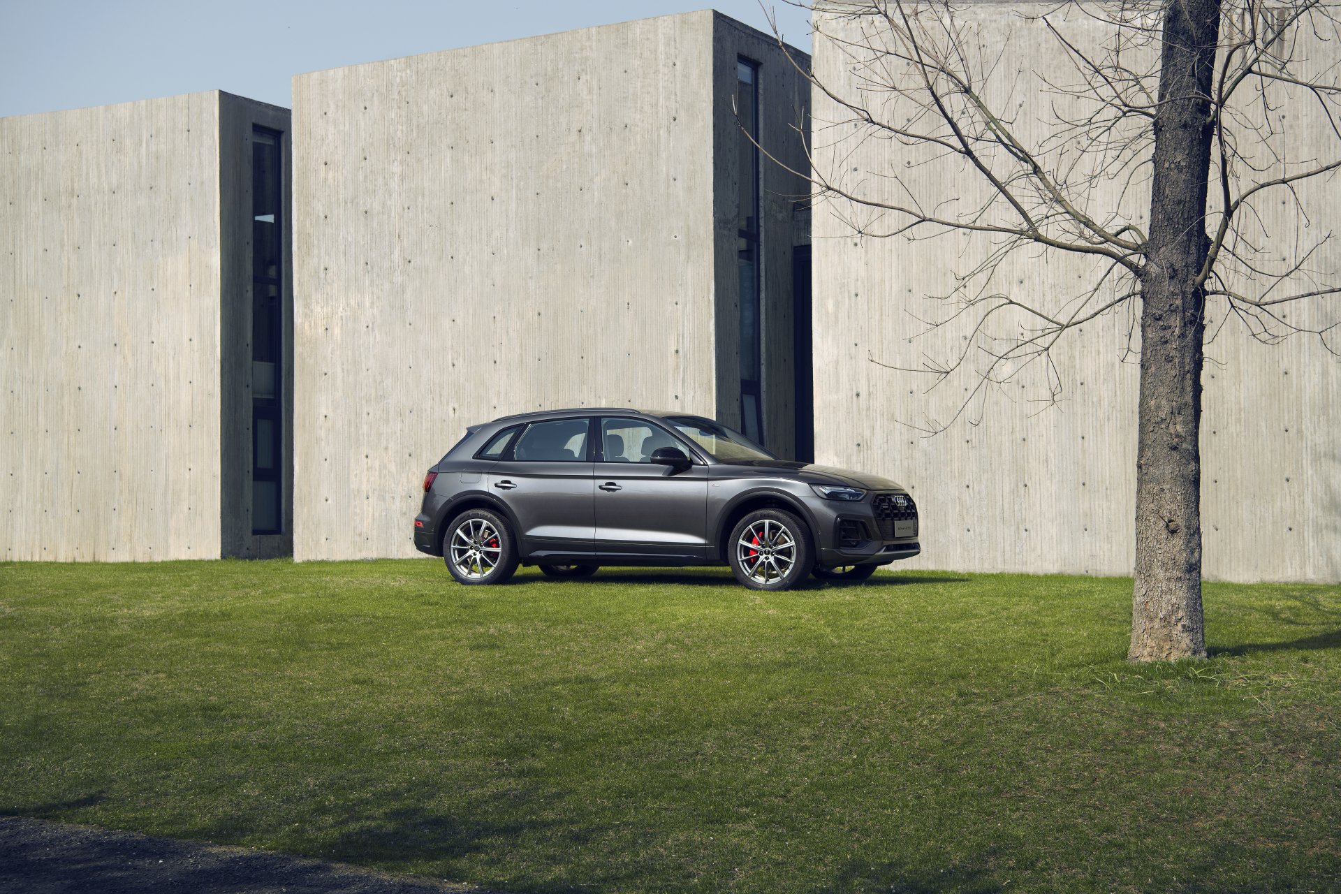 Download Vehicle Audi Q5 45 TFSI Quattro S Line 8k Ultra HD Wallpaper