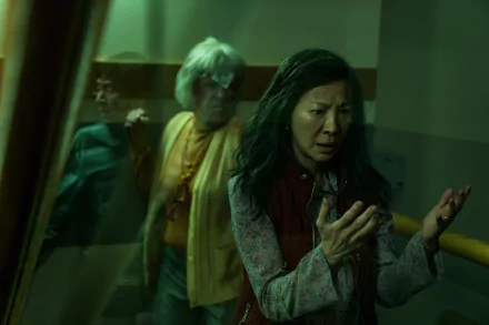 Michelle Yeoh movie Everything Everywhere All at Once HD Desktop Wallpaper | Background Image