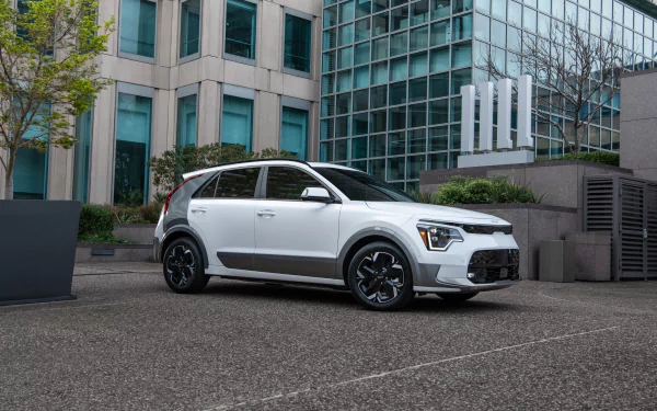 vehicle Kia Niro HD Desktop Wallpaper | Background Image