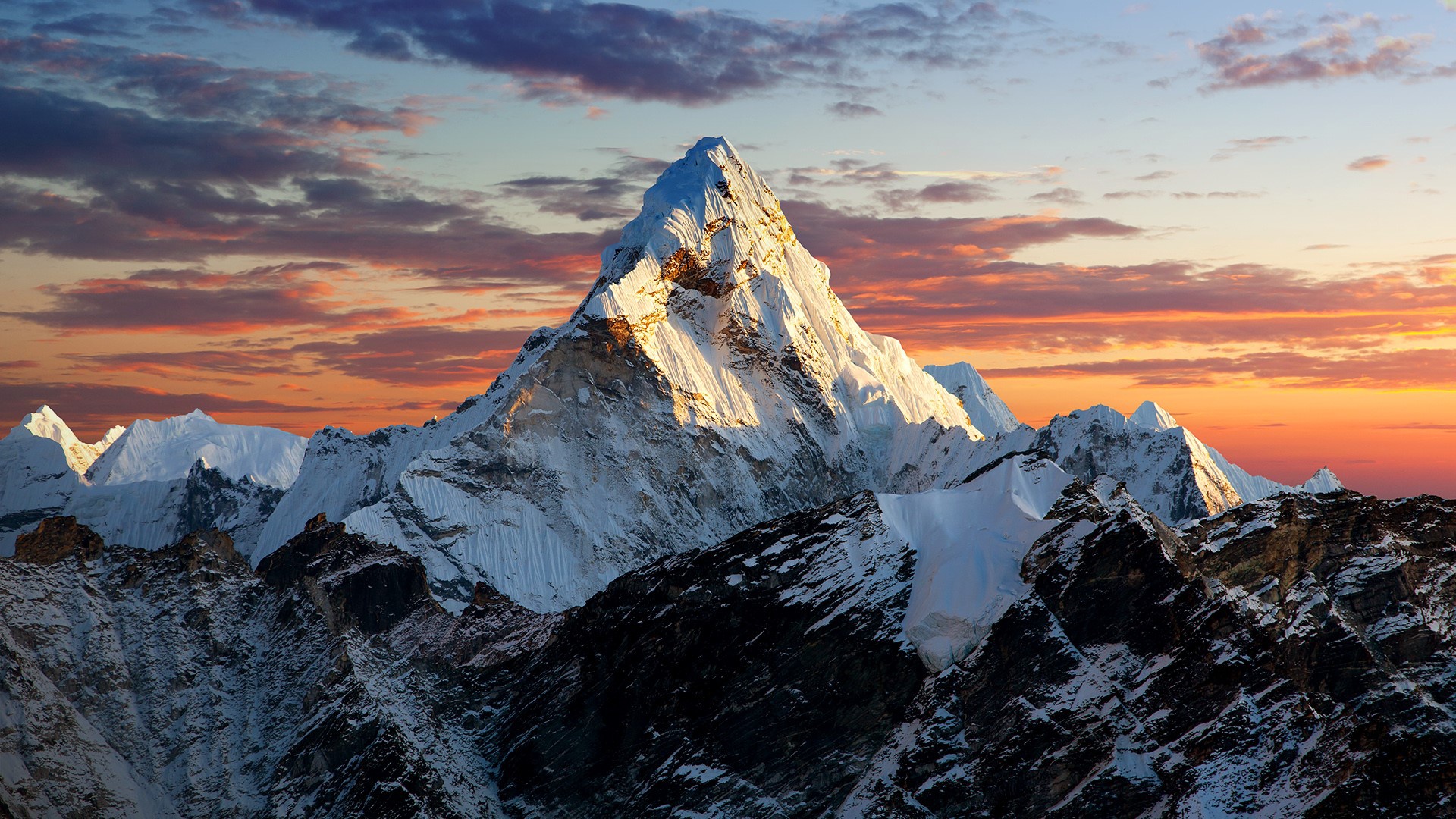 Mount Everest At Sunset 4K Ultra HD Wallpaper