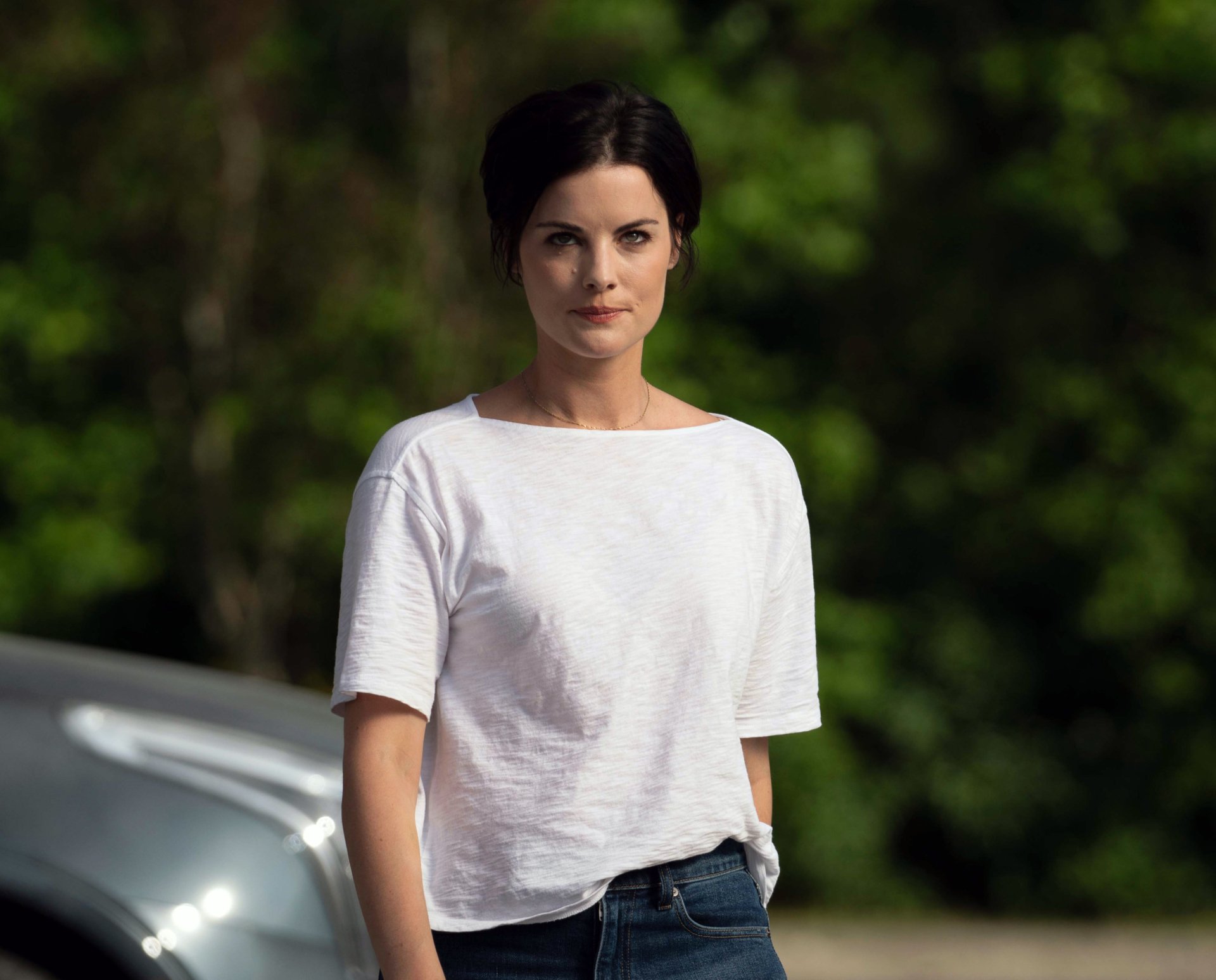 Download Jaimie Alexander Movie Chase (2022) HD Wallpaper