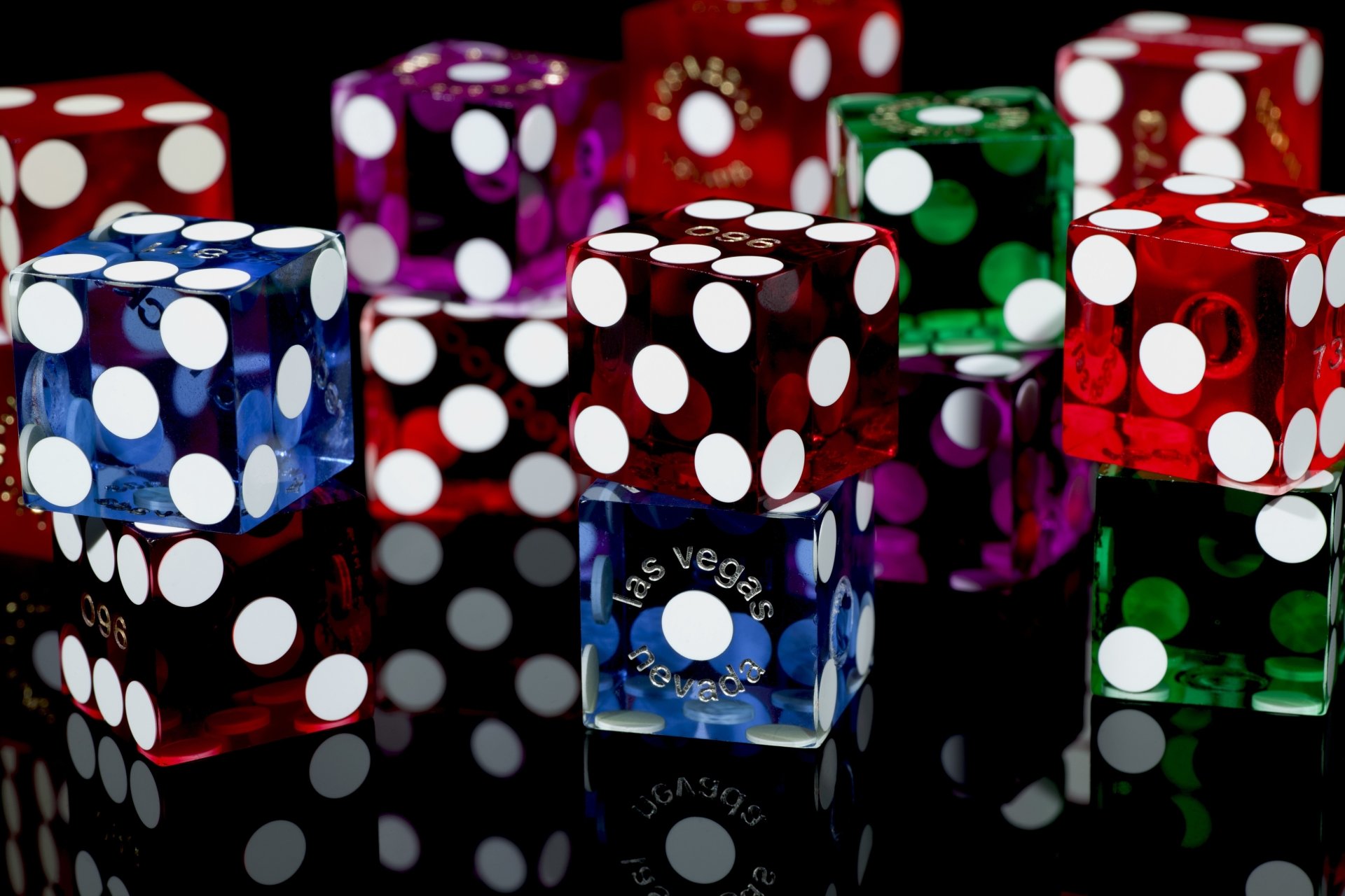 Download Man Made Dice 4k Ultra HD Wallpaper