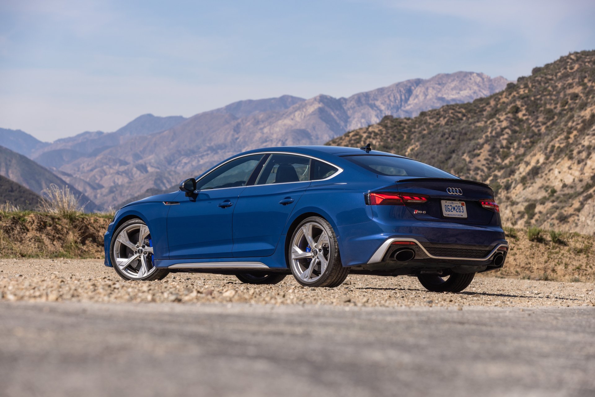 Download Vehicle Audi RS5 8k Ultra HD Wallpaper