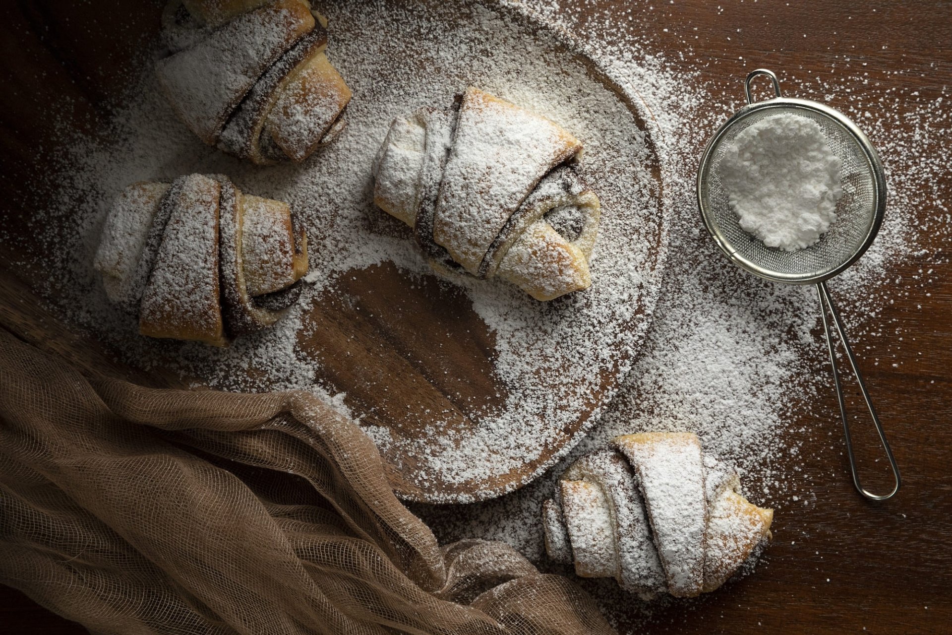 Download Food Croissant HD Wallpaper