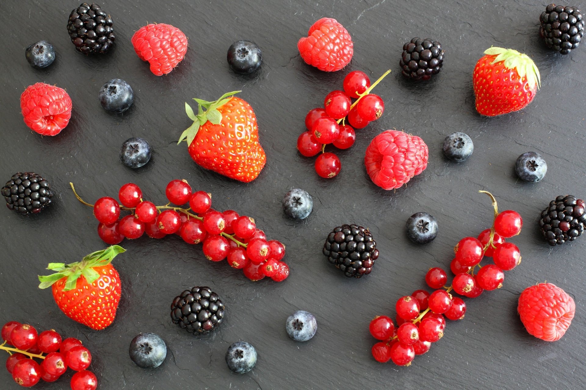 Download Food Berry HD Wallpaper